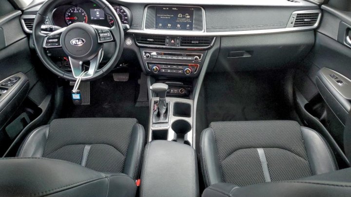 KIA Optima  2019