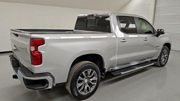 Chevrolet Silverado  2021