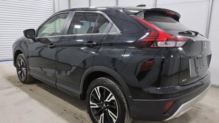 Mitsubishi ECLIPSE CROSS  2023