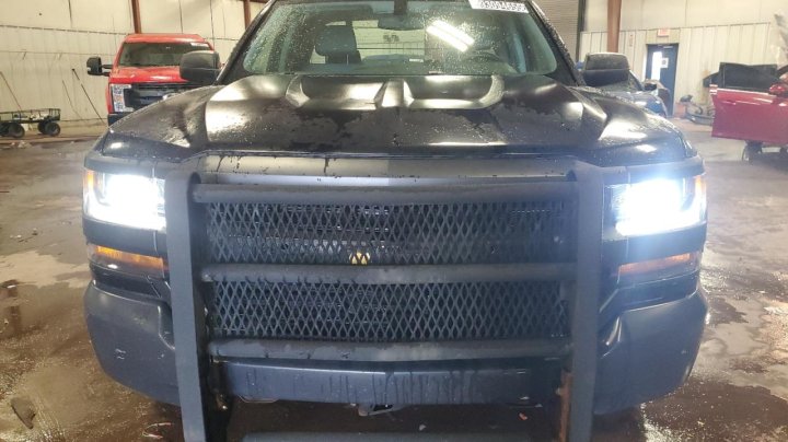 Chevrolet Silverado  2018