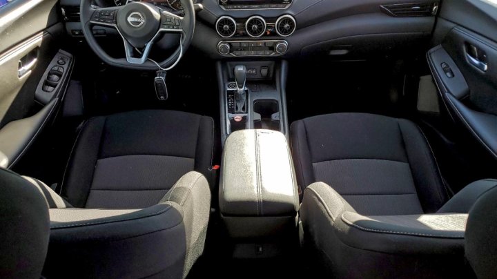 Nissan Sentra  2025
