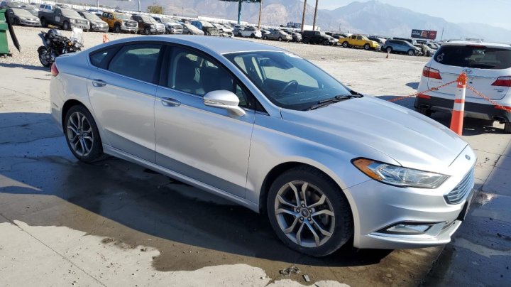 Ford FUSION  2017