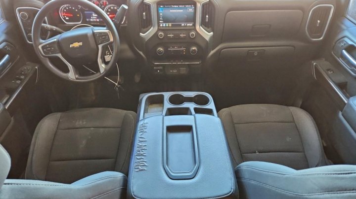Chevrolet Silverado  2021