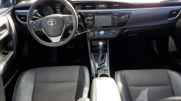 Toyota Corolla  2015