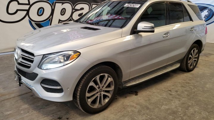 Mercedes-Benz GLE  2017