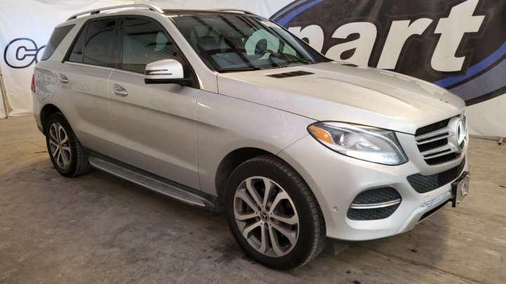 Mercedes-Benz GLE  2017