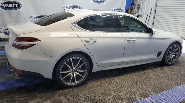 Genesis G70  2022