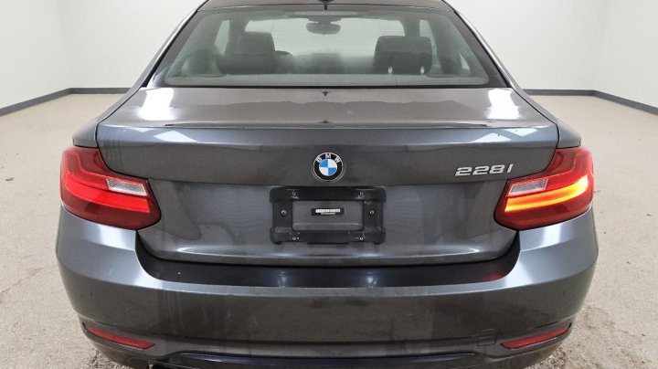 BMW 228  2016