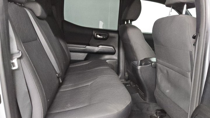 Toyota TACOMA  2017