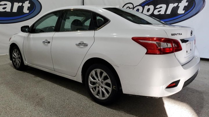 Nissan Sentra  2018