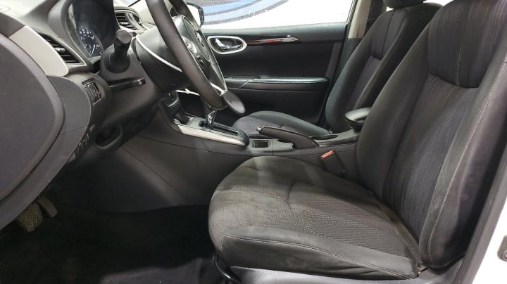 Nissan Sentra  2018
