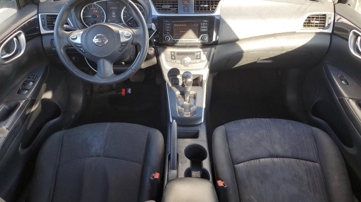 Nissan Sentra  2018