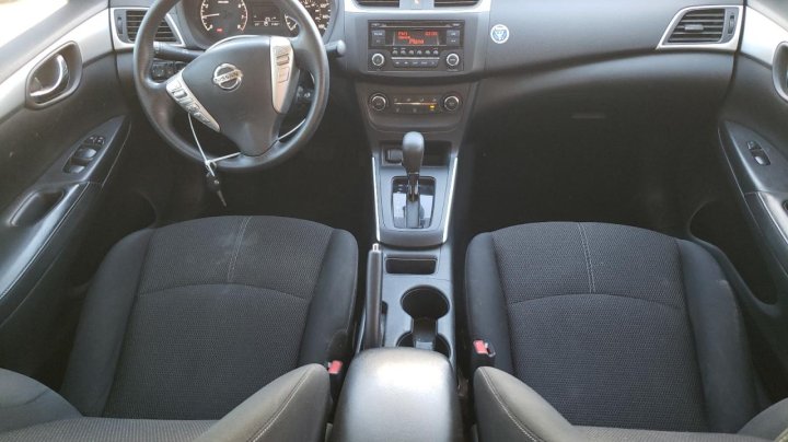 Nissan Sentra  2017