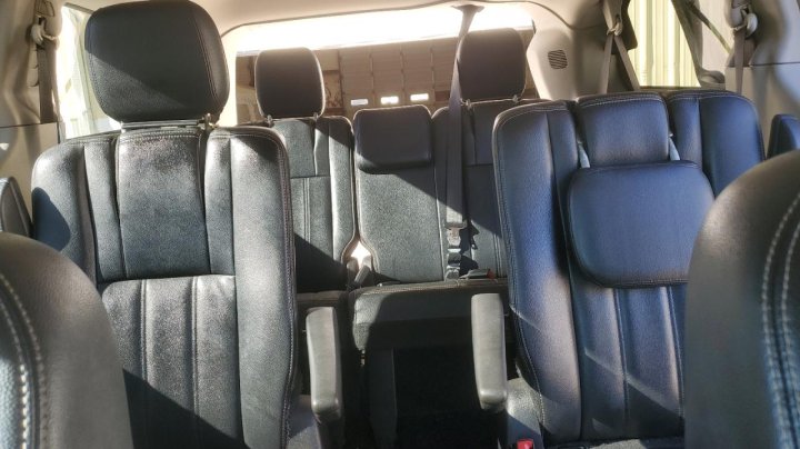 CHRYSLER TOWN & COUNTRY  2016