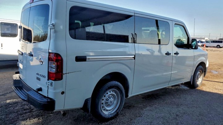 Nissan NV  2016