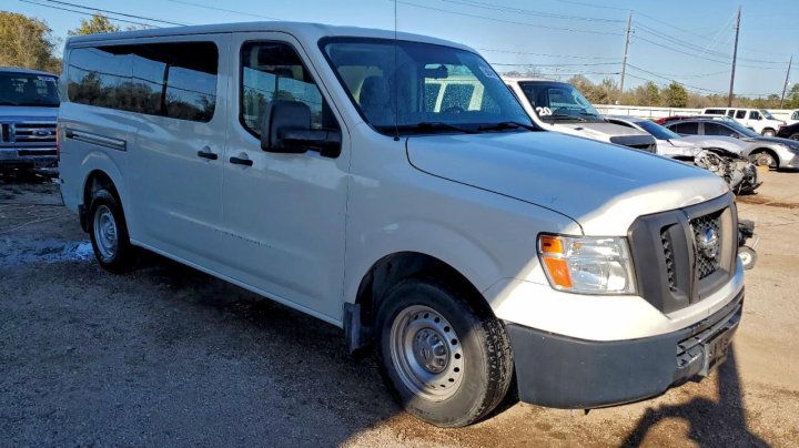 Nissan NV  2016