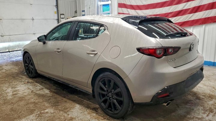 Mazda 3  2024
