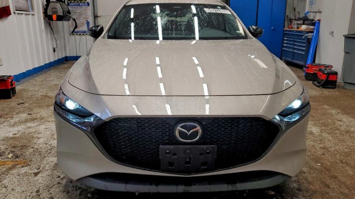 Mazda 3  2024