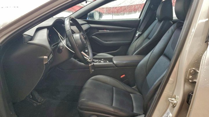 Mazda 3  2024