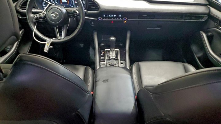 Mazda 3  2024