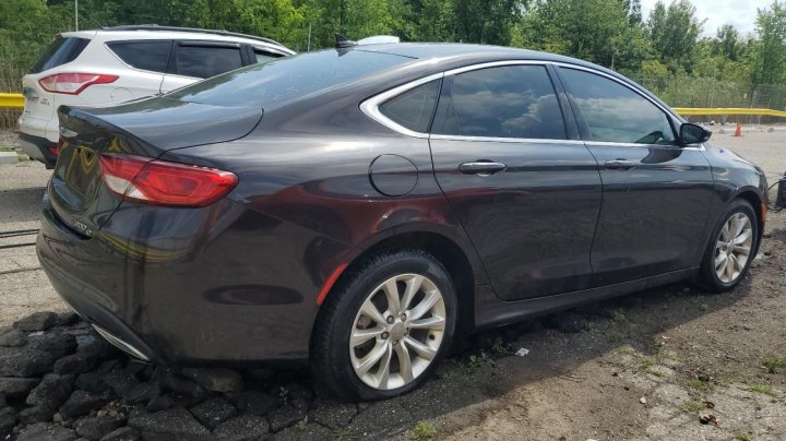 CHRYSLER 200  2015