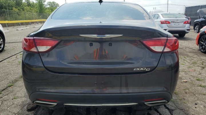 CHRYSLER 200  2015