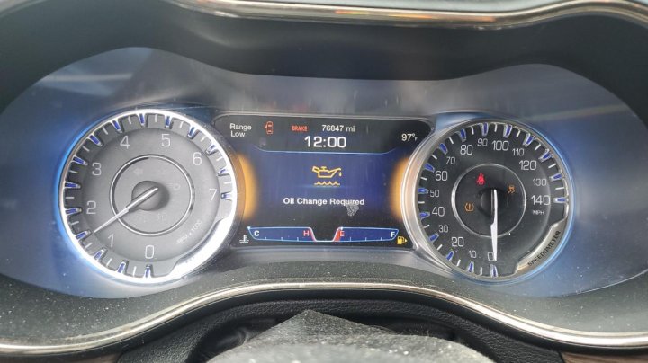 CHRYSLER 200  2015