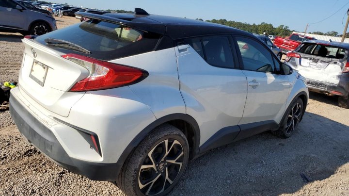 Toyota C-HR  2020