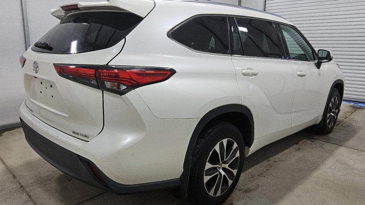 Toyota Highlander  2021