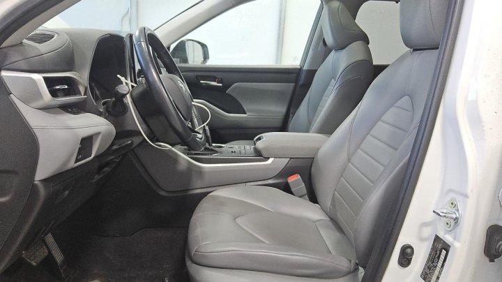 Toyota Highlander  2021