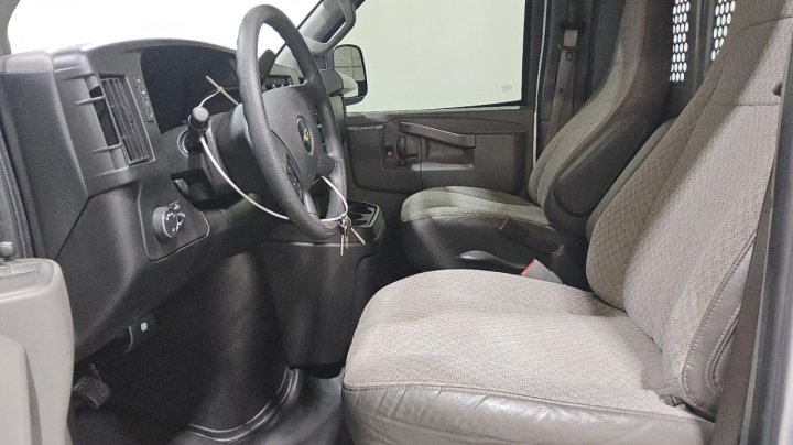 Chevrolet EXPRESS G2500  2024