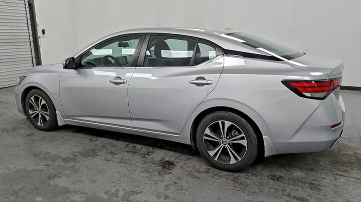Nissan Sentra  2023