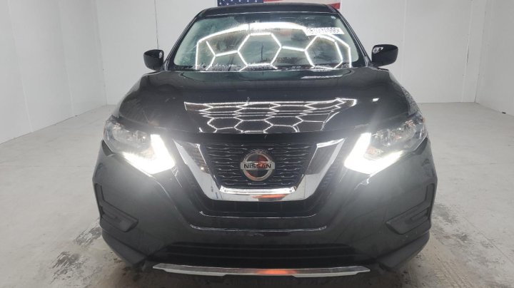 Nissan ROGUE  2020