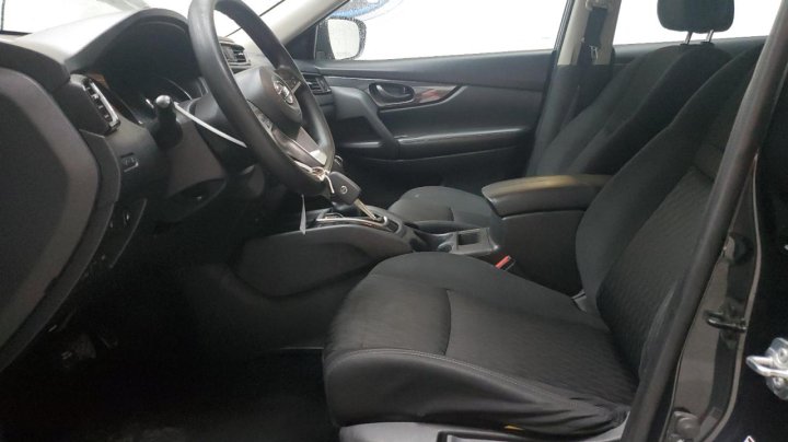 Nissan ROGUE  2020