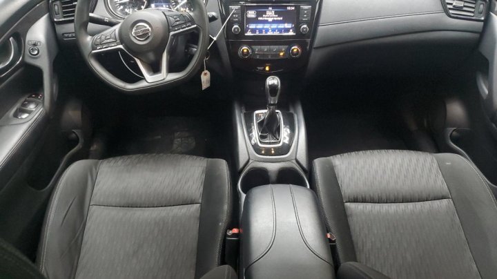 Nissan ROGUE  2020