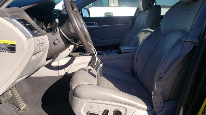 Genesis G80  2017