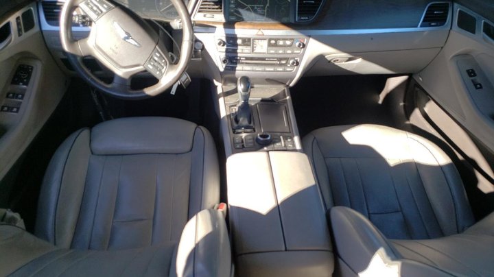 Genesis G80  2017