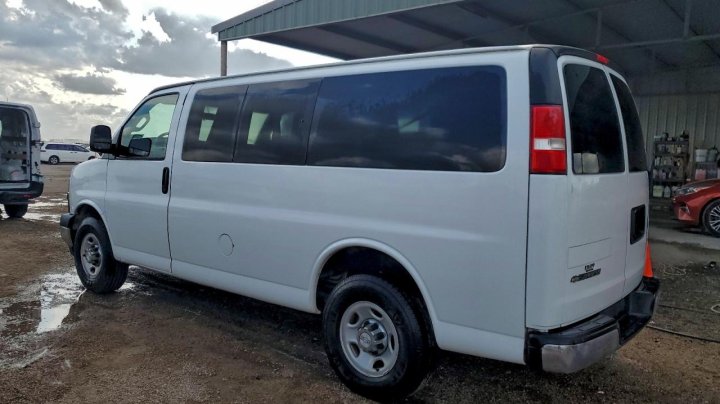 Chevrolet EXPRESS G2500  2017