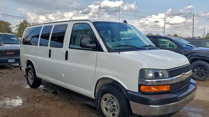 Chevrolet EXPRESS G2500  2017