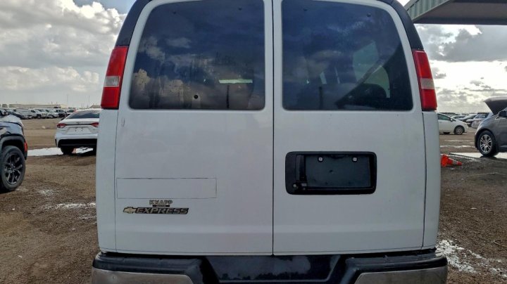 Chevrolet EXPRESS G2500  2017