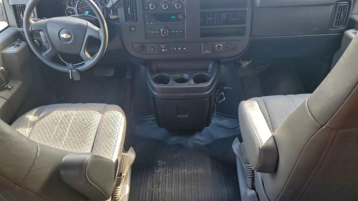 Chevrolet EXPRESS G2500  2017