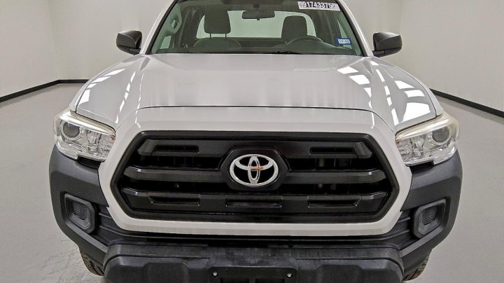 Toyota TACOMA  2017