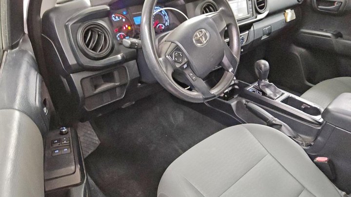 Toyota TACOMA  2017