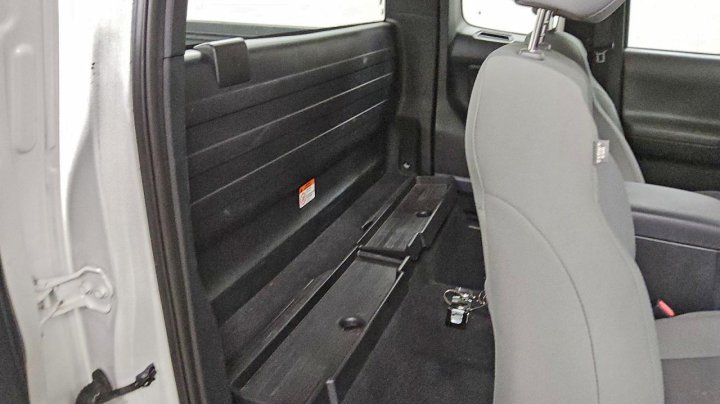 Toyota TACOMA  2017