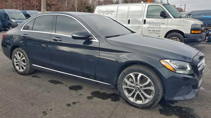 Mercedes-Benz C  2018