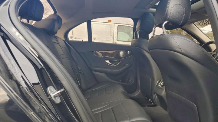 Mercedes-Benz C  2018