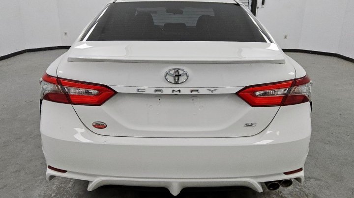 Toyota Camry  2018