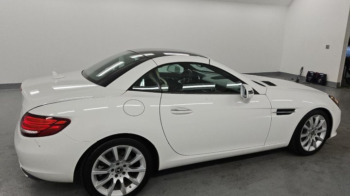 Mercedes-Benz SLC  2018