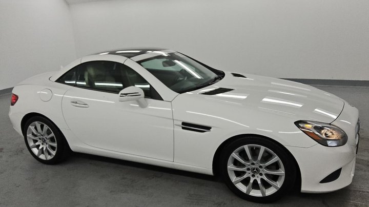 Mercedes-Benz SLC  2018