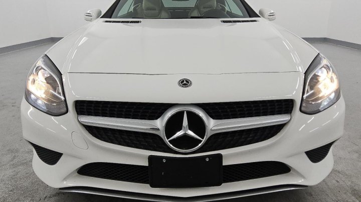 Mercedes-Benz SLC  2018